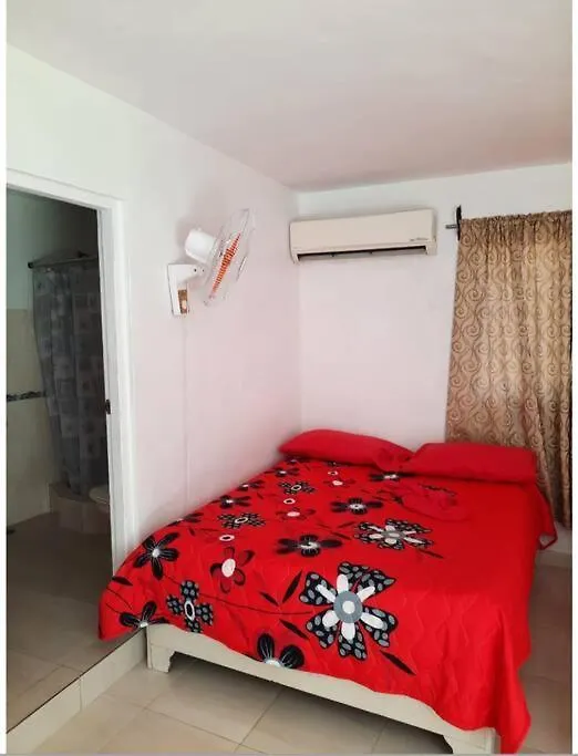 3 Bedroom 3 Bath. Air Conditioner In Room 1 Y 3. Barahona Apartment