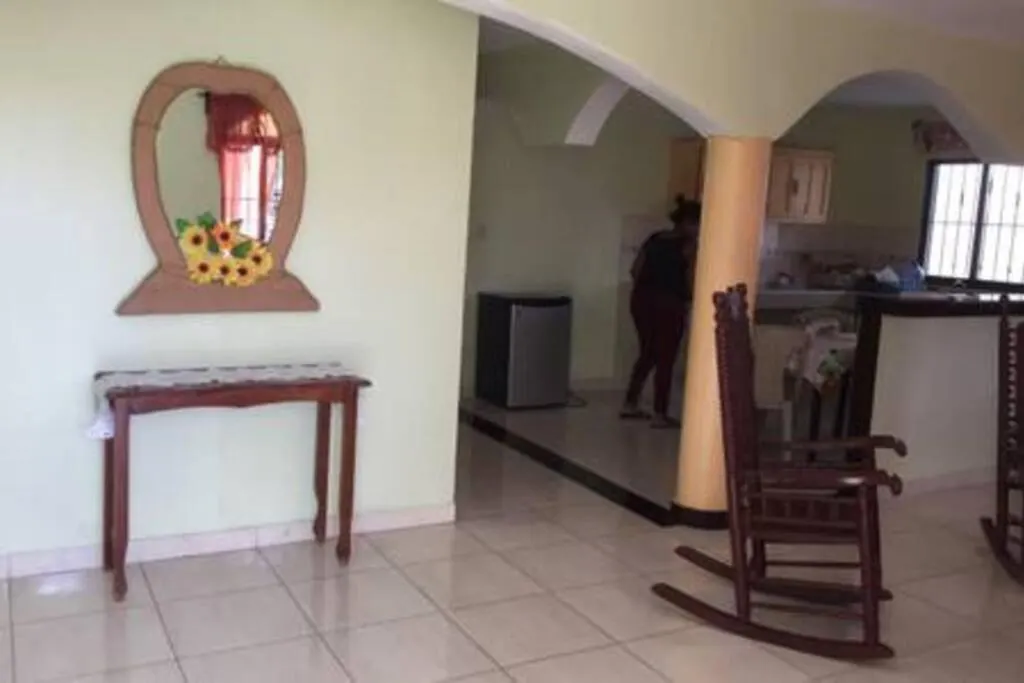Appartamento 3 Bedroom 3 Bath. Air Conditioner In Room 1 Y 3. Barahona